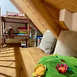 V Chalupě U Tří Srnek Apartamento