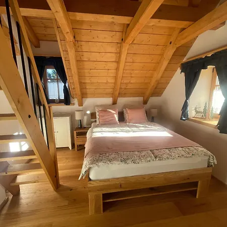 Apartmán Apartmán v Chalupě U Tří srnek